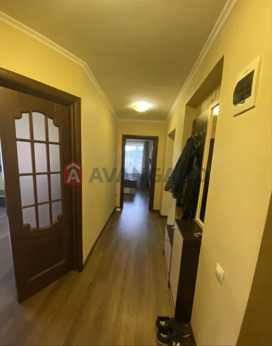 4 ��. ��������, 71/-/9 ��. �., 8/9 ������ ���� 5