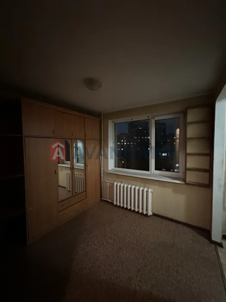 1 ����. ��������, 21/-/4 ��. �., 6/9 ���� ���� 4