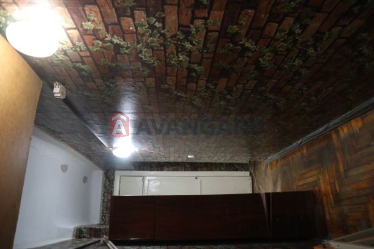 3 ��. ��������, 57/40/6 ��. �., 5/5 ������ ���� 12