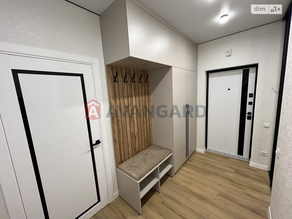 1 ��. ��������, 48/-/- ��. �., 5/8 ������ ���� 12