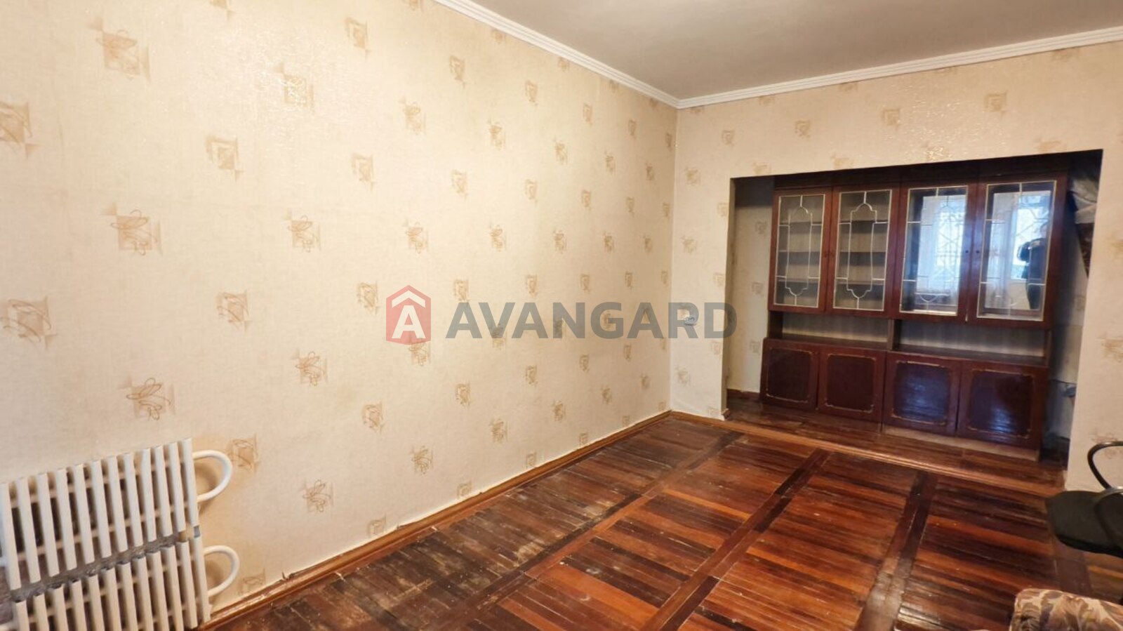 2 . , 51/-/8 . ., 8/9   2