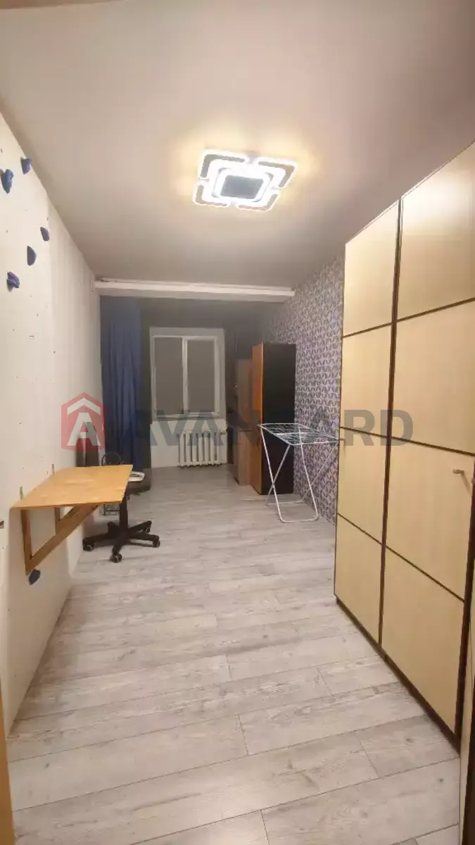3 ����. ��������, 56/-/- ��. �., 3/5 ���� ���� 21
