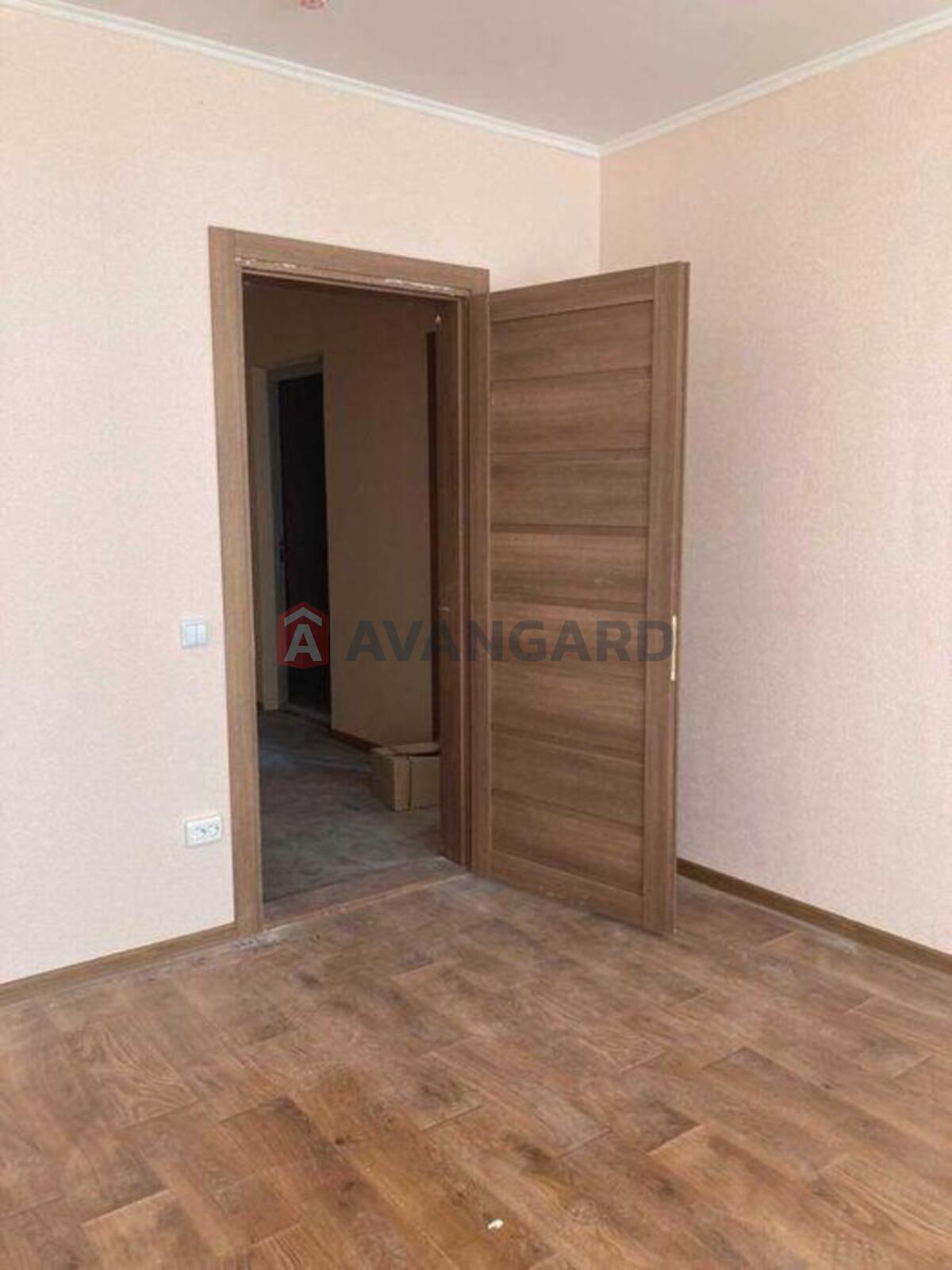 3 ��. ��������, 94/-/12 ��. �., 10/25 ������ ���� 5