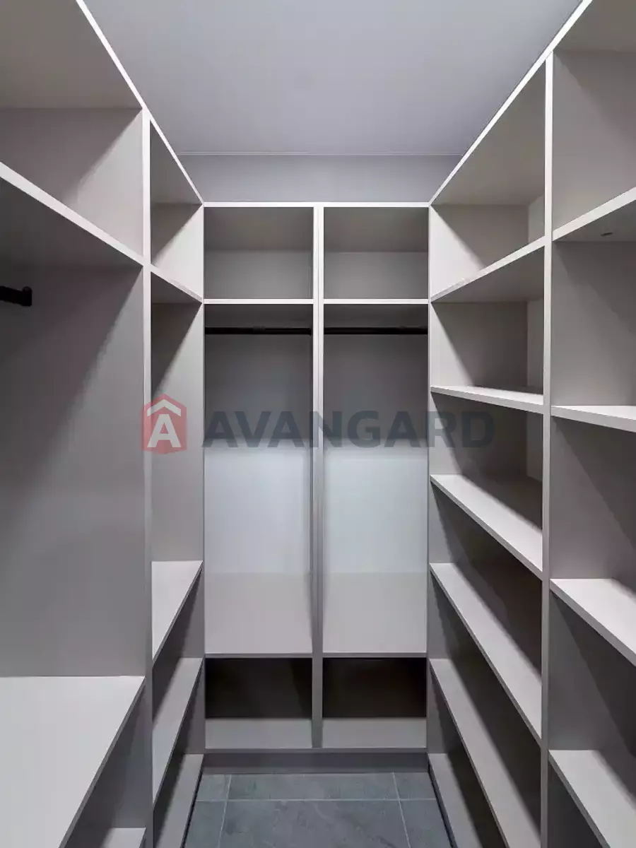 2 ��. ��������, 45/-/- ��. �., 9/10 ������ ���� 15