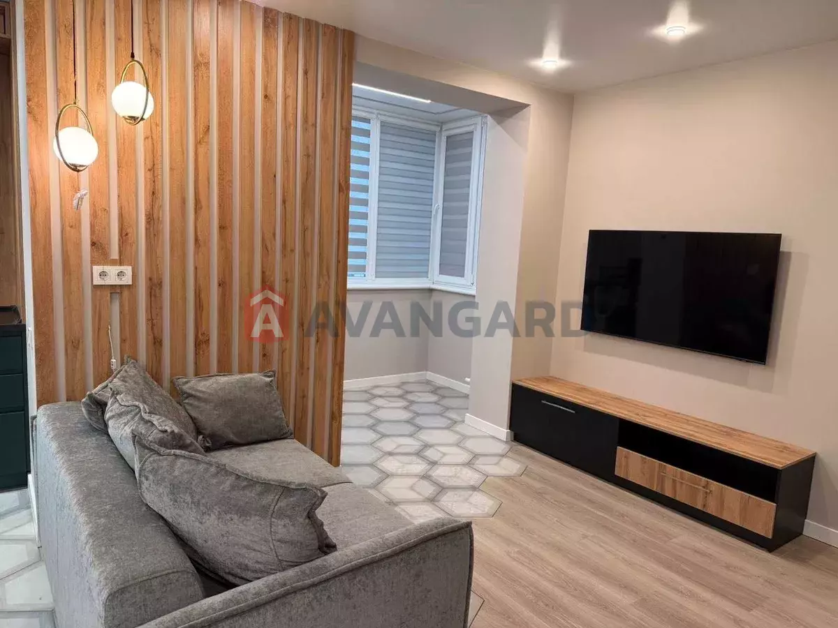 1 ��. ��������, 45/-/23 ��. �., 7/12 ������ ���� 1