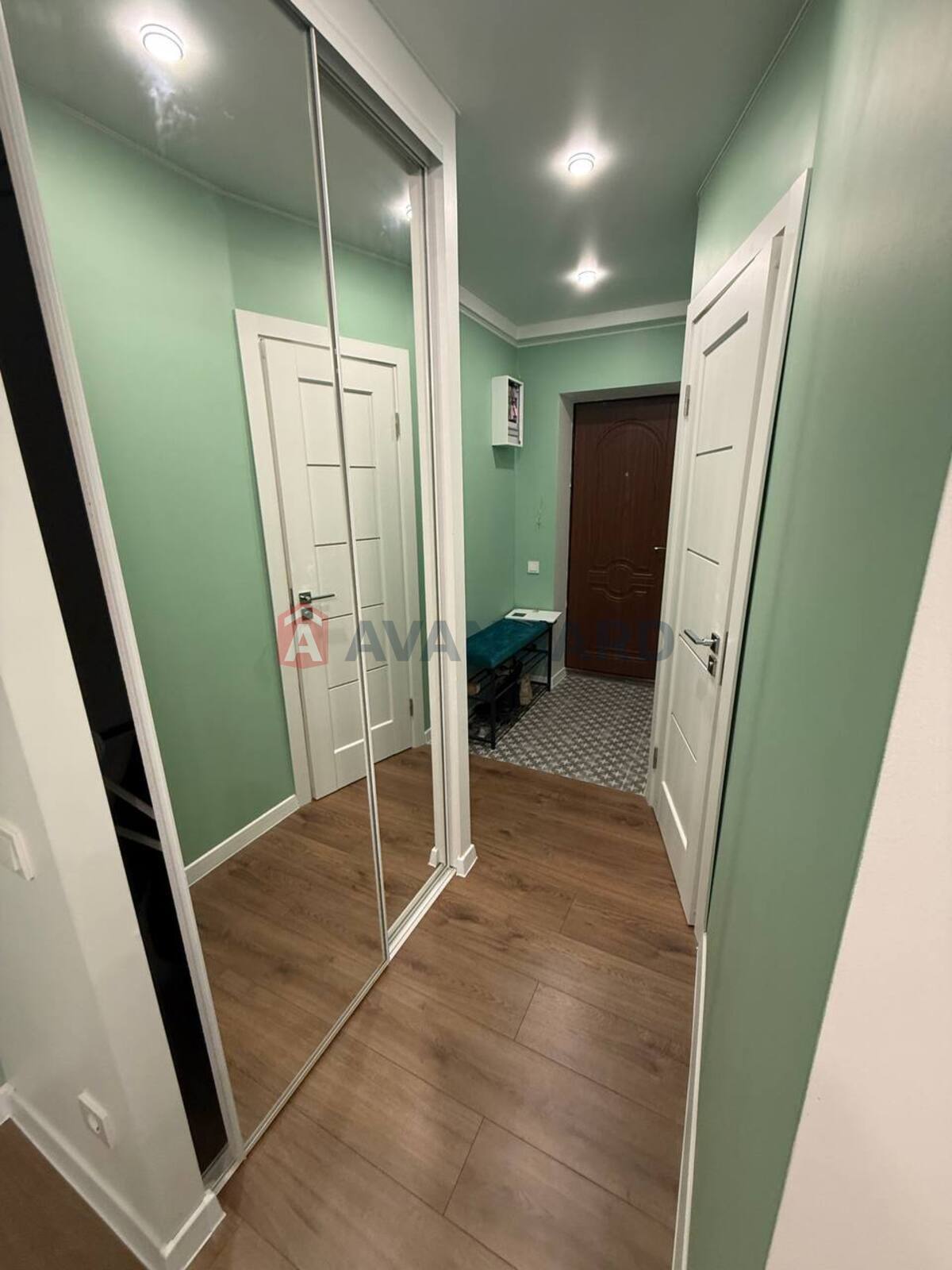 3 ����. ��������, 54/30/7 ��. �., 3/5 ���� ���� 6