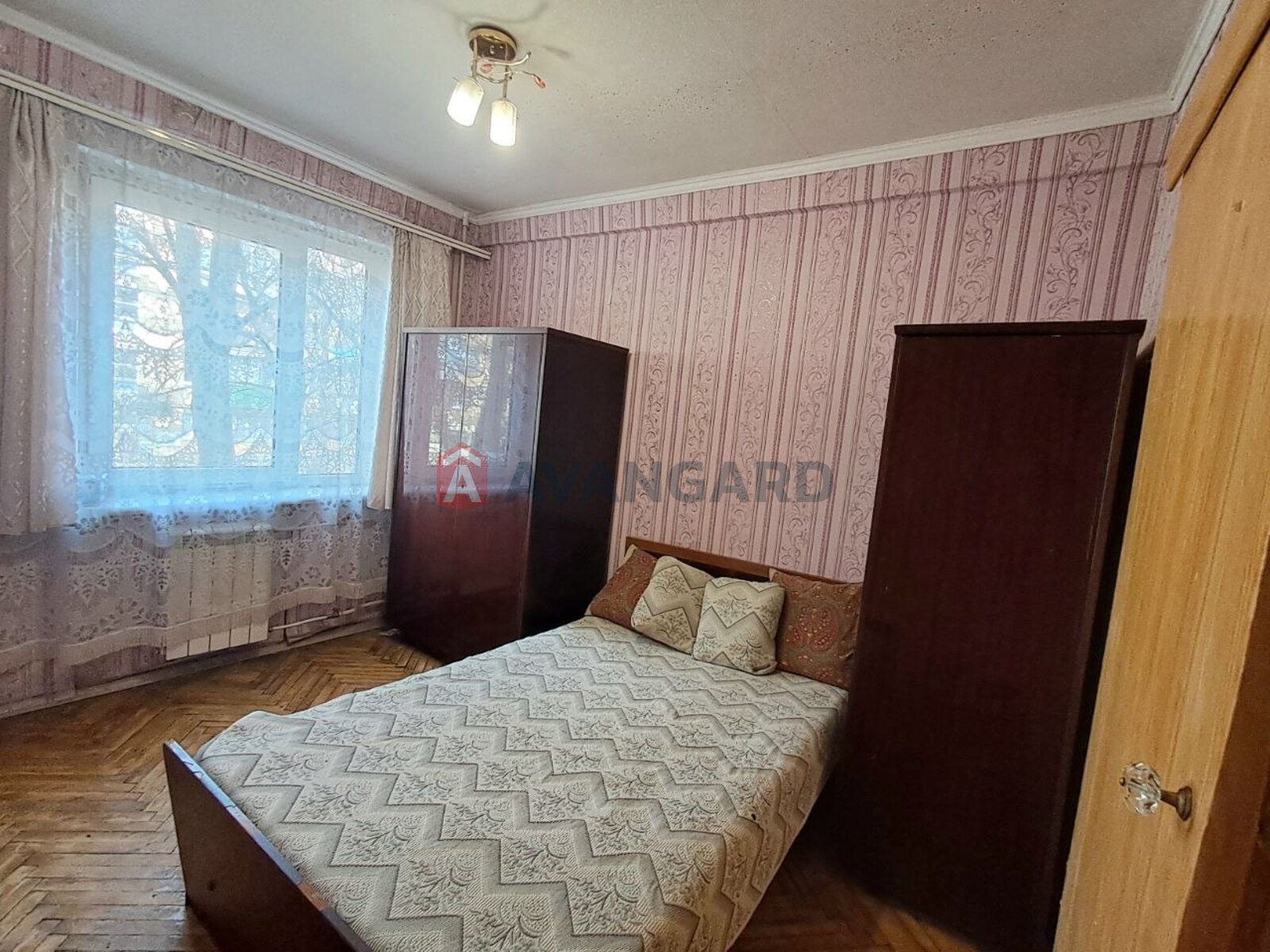 2 ��. ��������, 40/24,3/7,3 ��. �., 2/5 ������ ���� 5