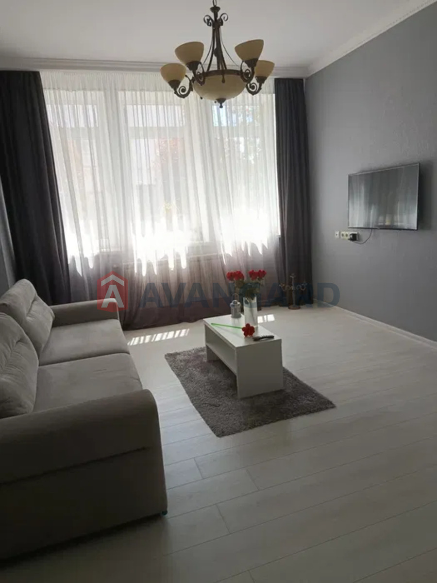 2 ��. ��������, 60/-/14 ��. �., 1/3 ������ ���� 6