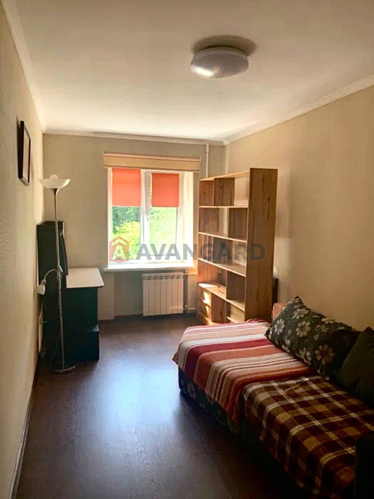 2 ��. ��������, 44/-/6 ��. �., 3/5 ������ ���� 6