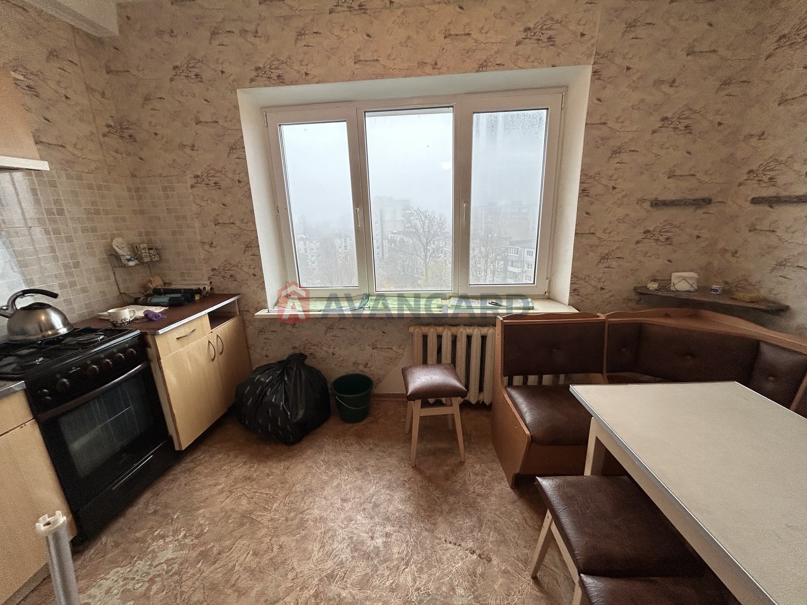 3 . , 70/42/8 . ., 9/9   14