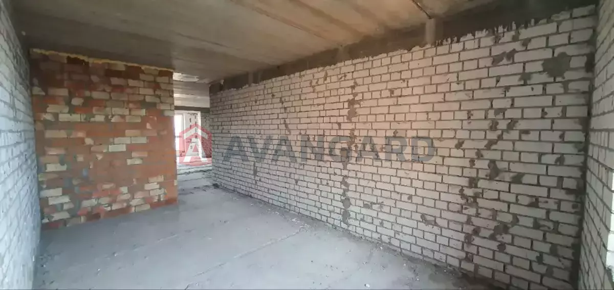 2 ��. ��������, 70/-/- ��. �., 8/10 ������ ���� 10