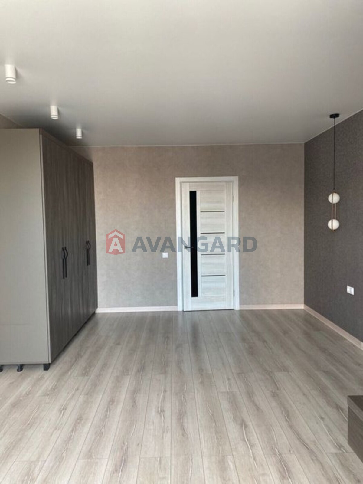 1 ��. ��������, 54/-/12 ��. �., 9/15 ������ ���� 3