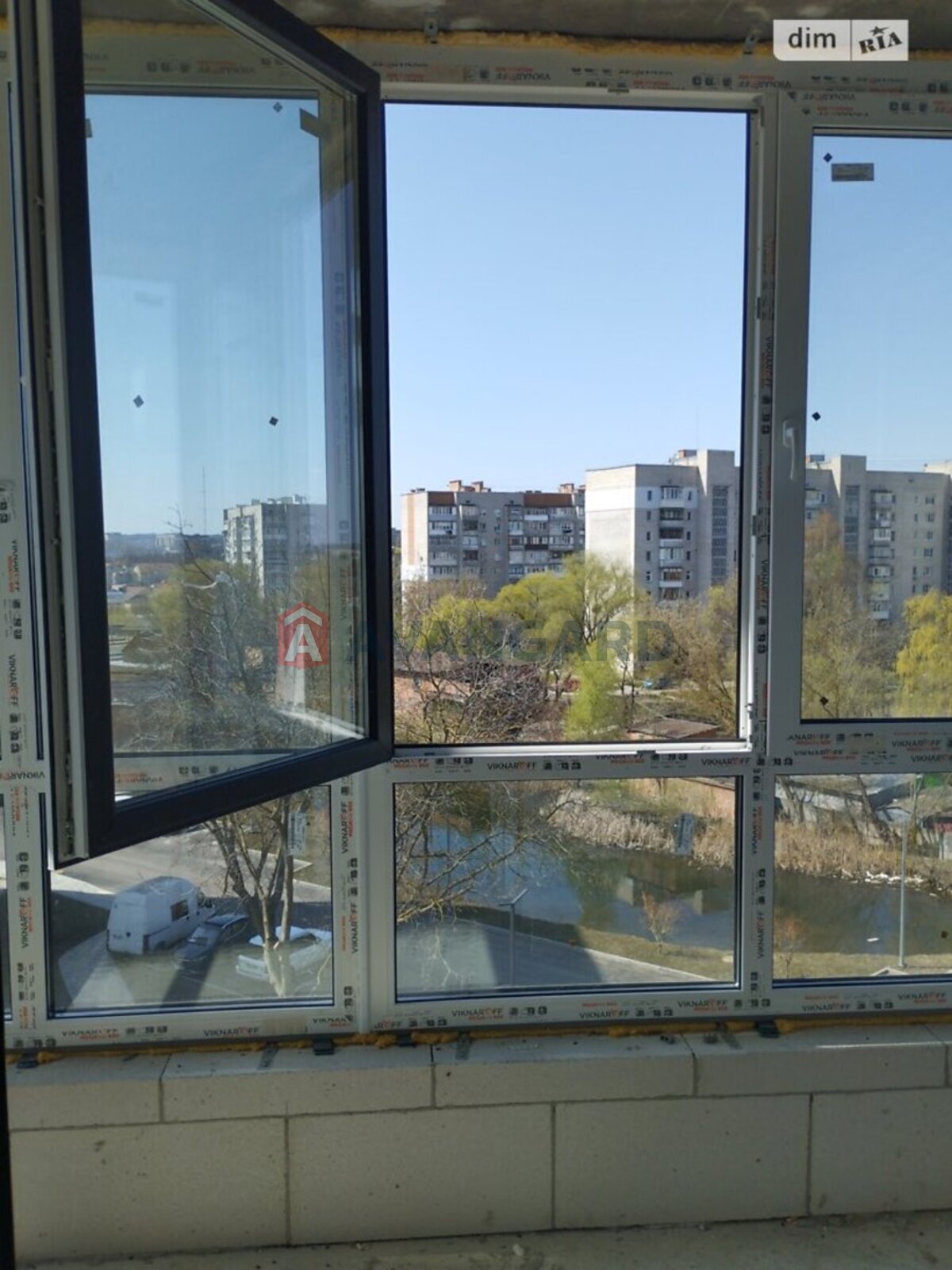 1 ��. ��������, 52/17/15 ��. �., 6/10 ������ ���� 29