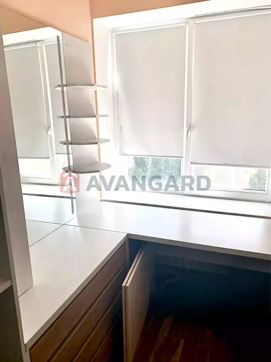 4 ��. ��������, 140/-/- ��. �., 11/15 ������ ���� 21