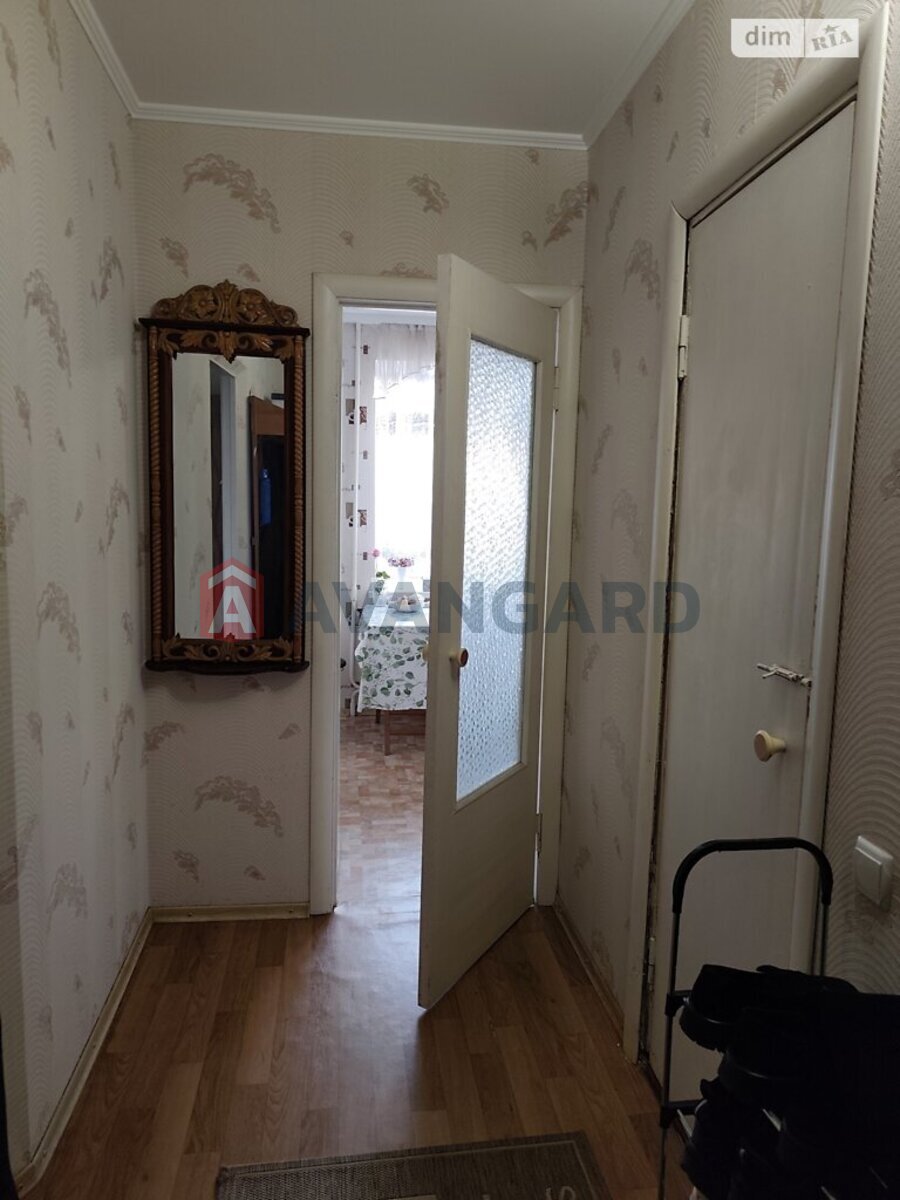 1 ��. ��������, 38/-/7 ��. �., 9/9 ������ ���� 5