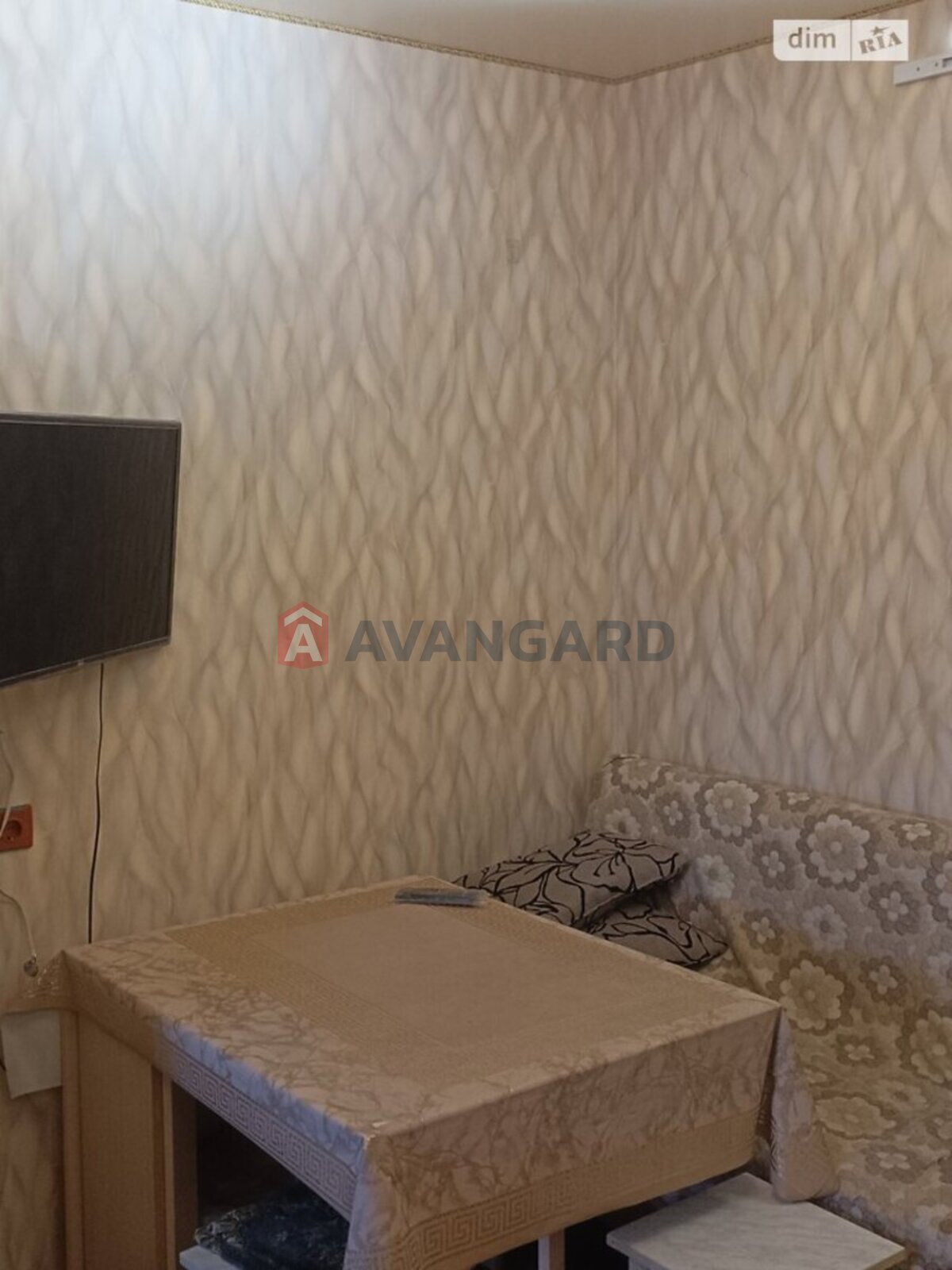 2 ��. ��������, 36/25/4 ��. �., 1/10 ������ ���� 29