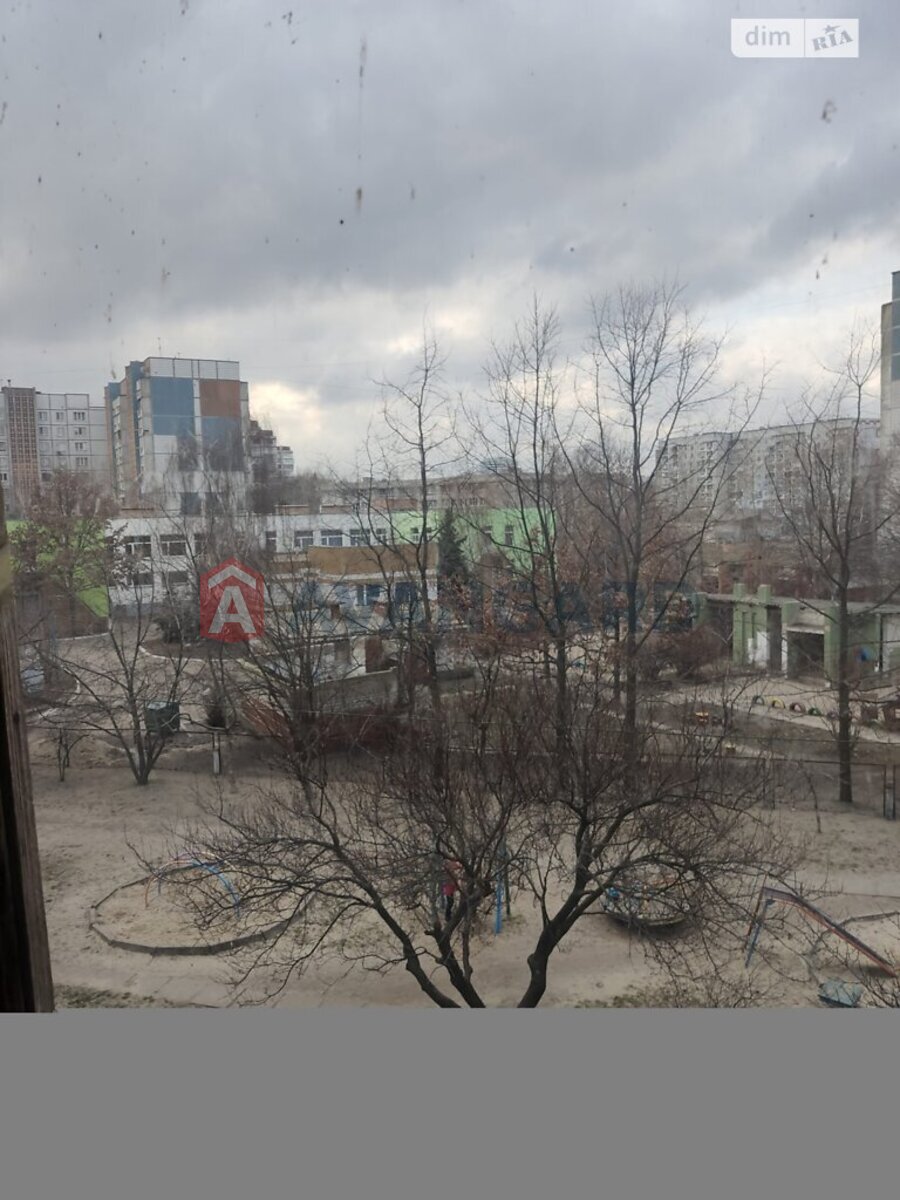 3 ����. ��������, 65/-/8 ��. �., 3/10 ���� ���� 6