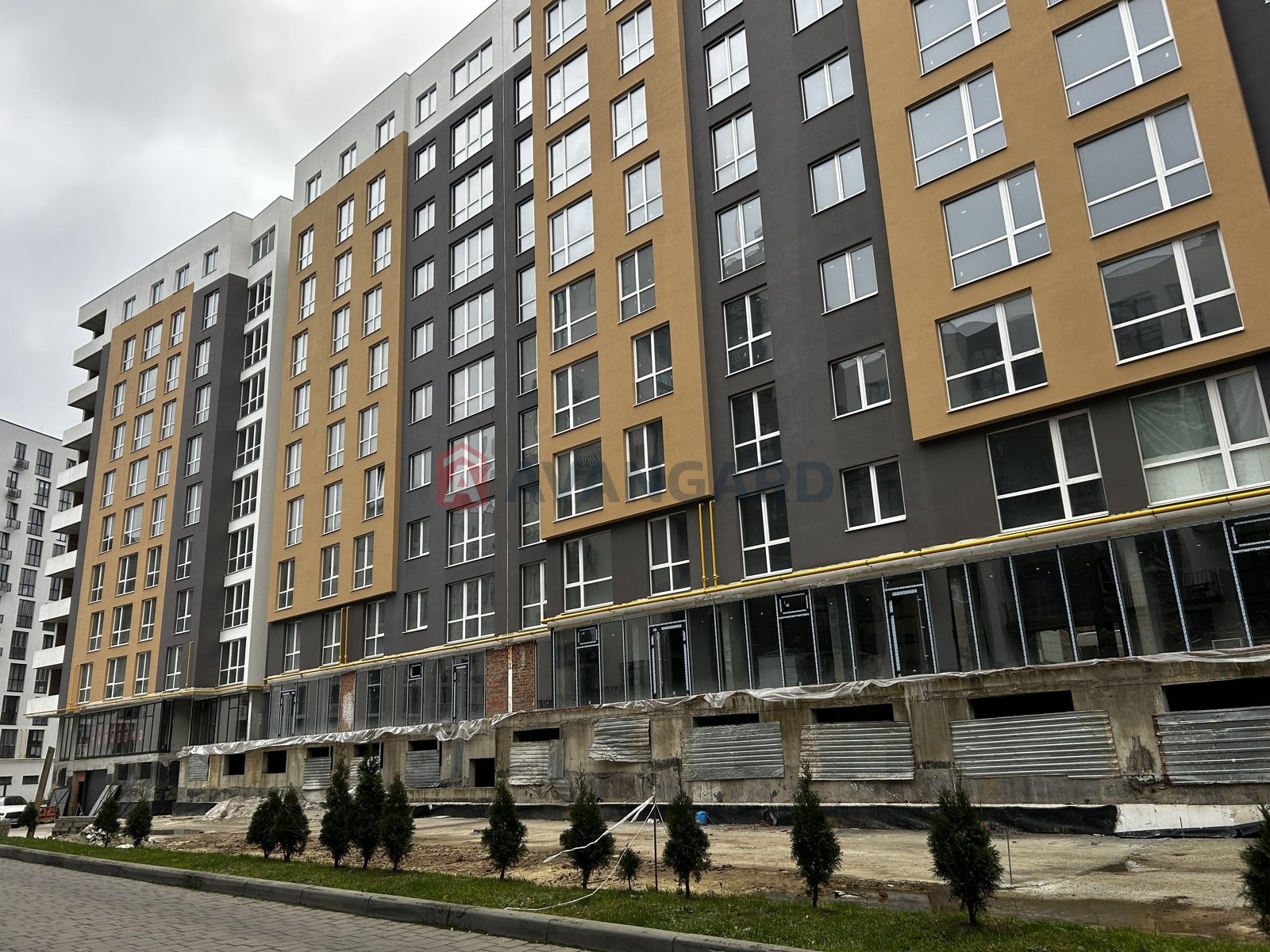 1 ��. ��������, 42/16/12 ��. �., 10/10 ������ ���� 1