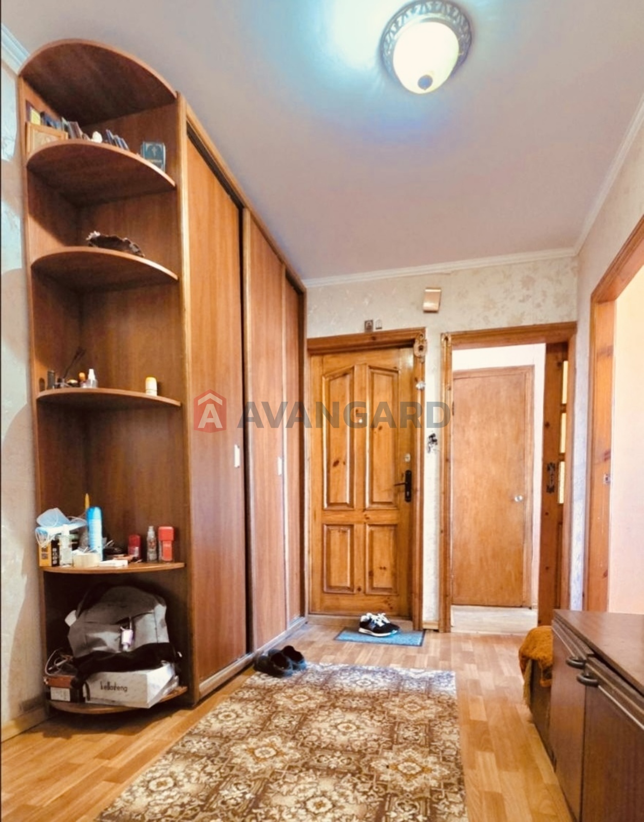 3 ��. ��������, 63/-/6 ��. �., 8/9 ������ ���� 5