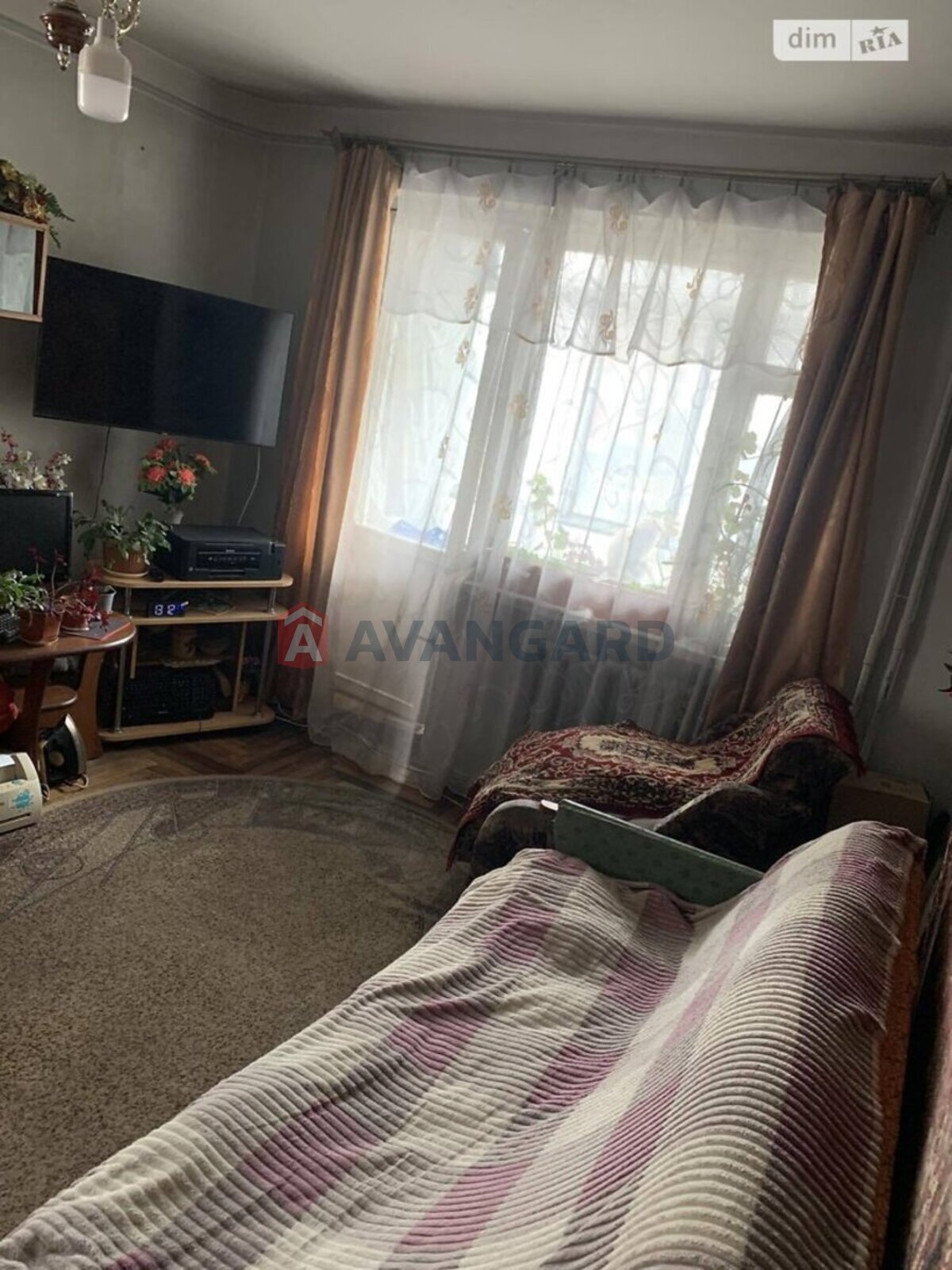 2 ��. ��������, 49/-/- ��. �., 3/9 ������ ���� 18