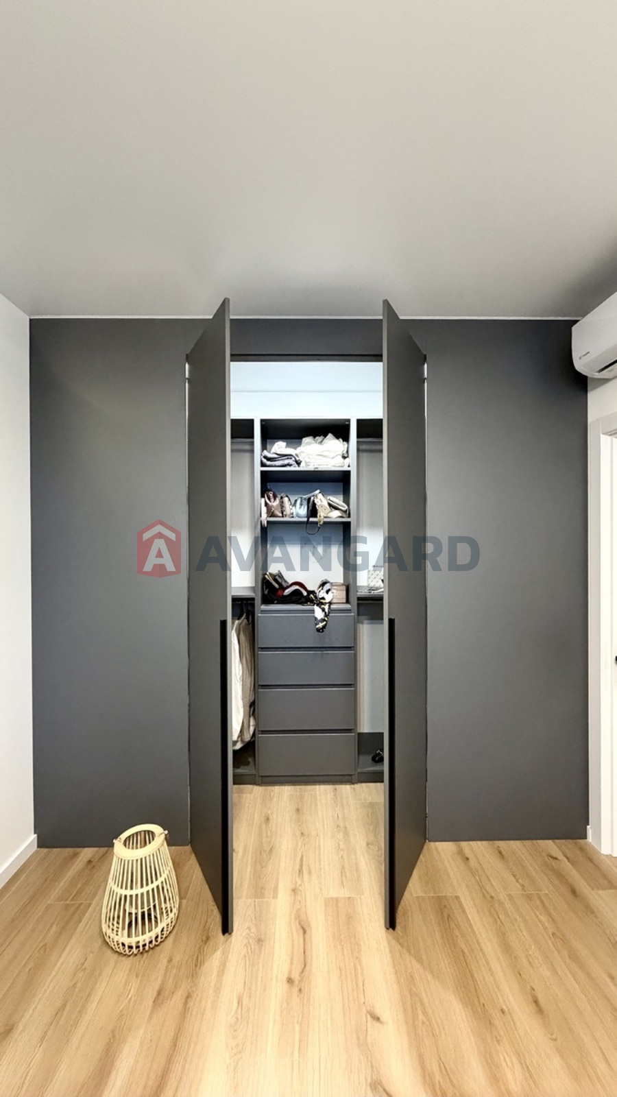 1 ��. ��������, 46/16/19 ��. �., 11/21 ������ ���� 7