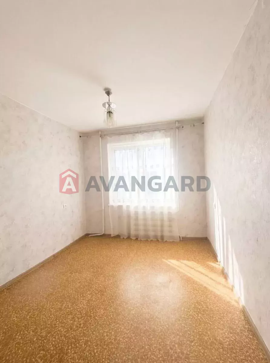 3 ��. ��������, 68/38/8 ��. �., 7/9 ������ ���� 4