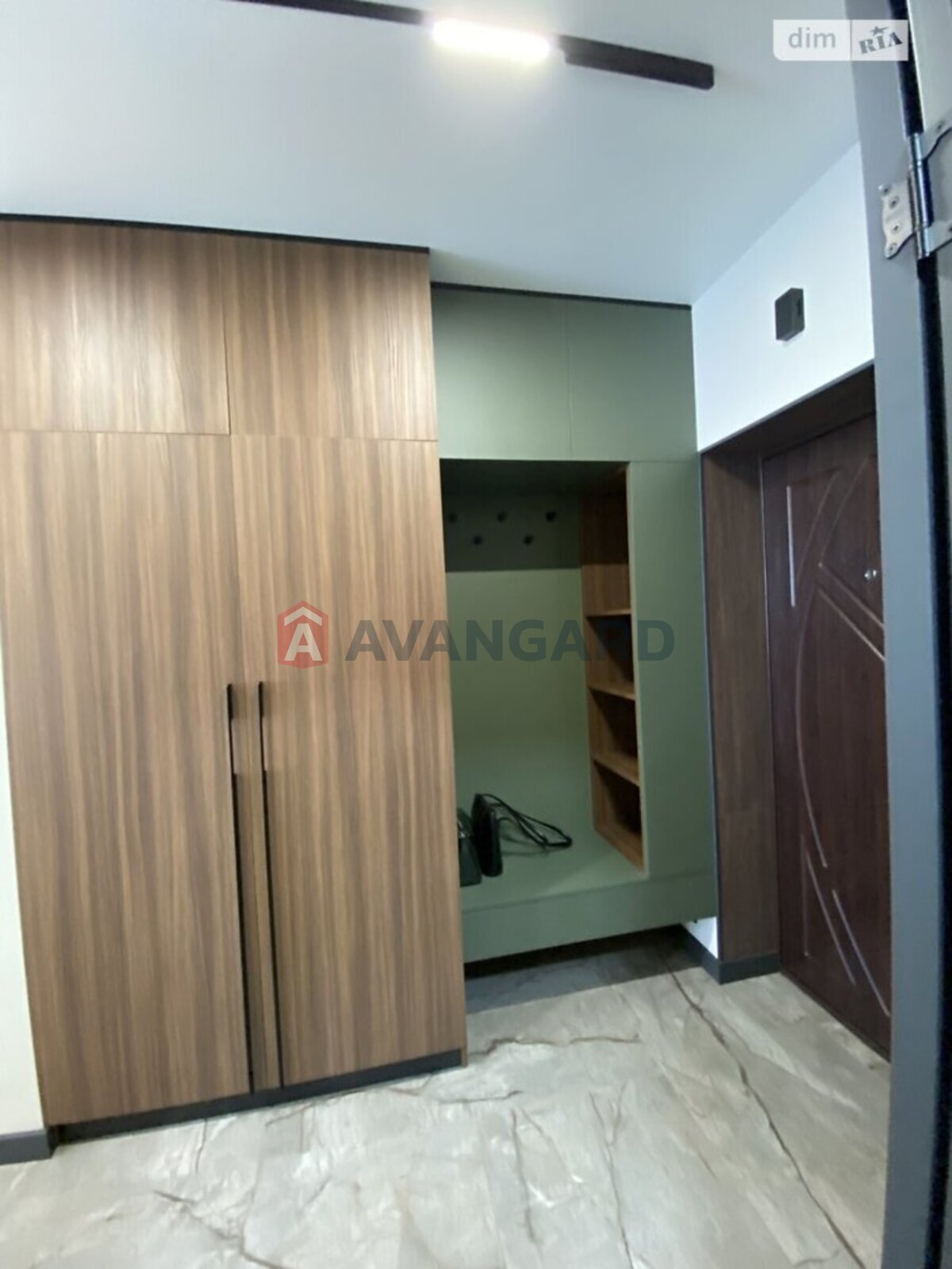 1 ��. ��������, 45/-/16 ��. �., 9/10 ������ ���� 15