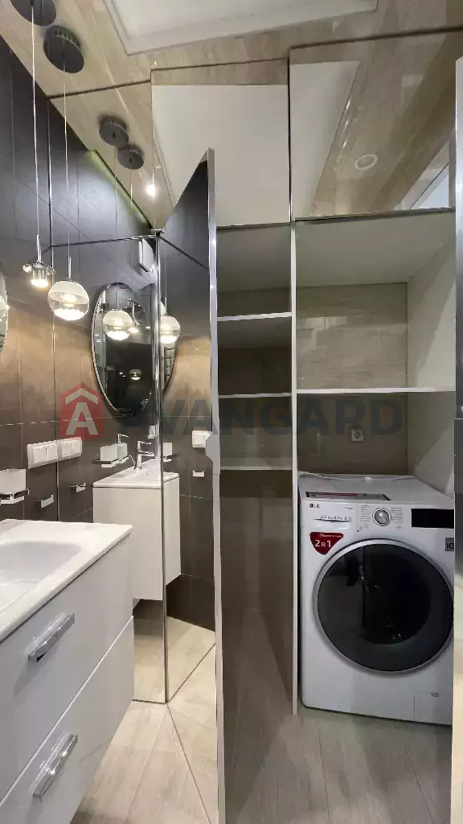 4 . , 100/-/- . ., 10/12   8