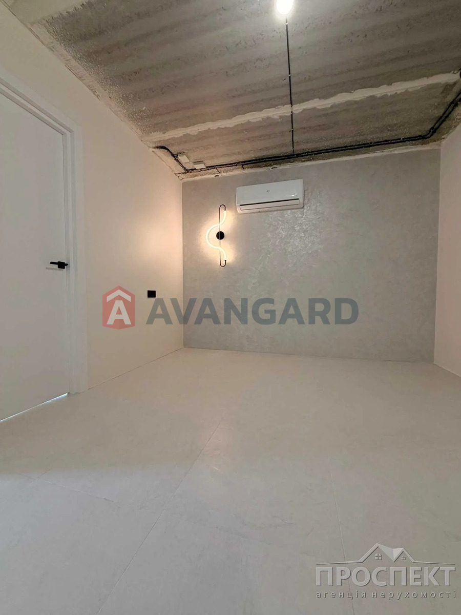 1 ��. ��������, 41/-/15 ��. �., 5/10 ������ ���� 3