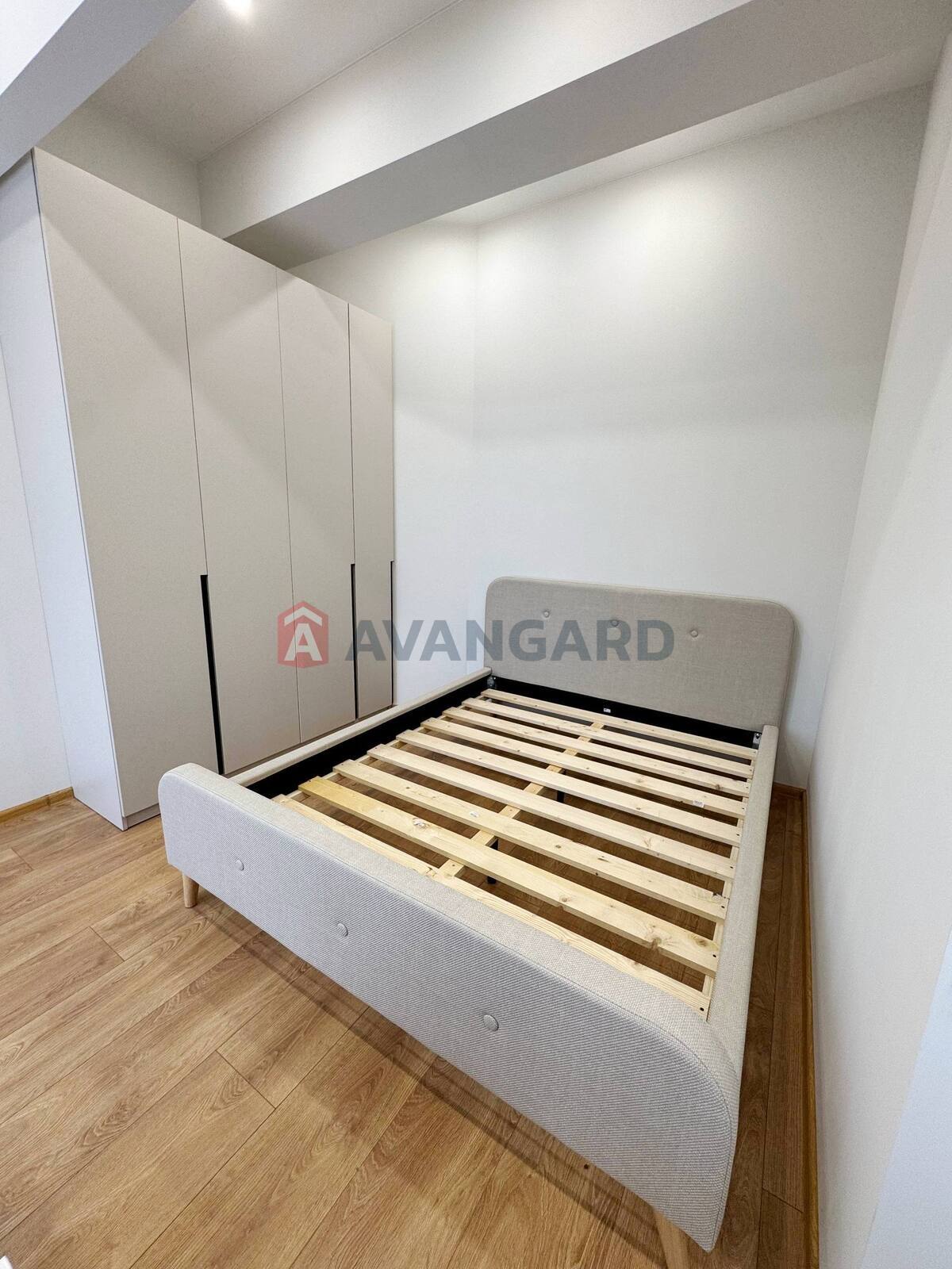 1 ����. ��������, 29/18/10 ��. �., 5/5 ���� ���� 5