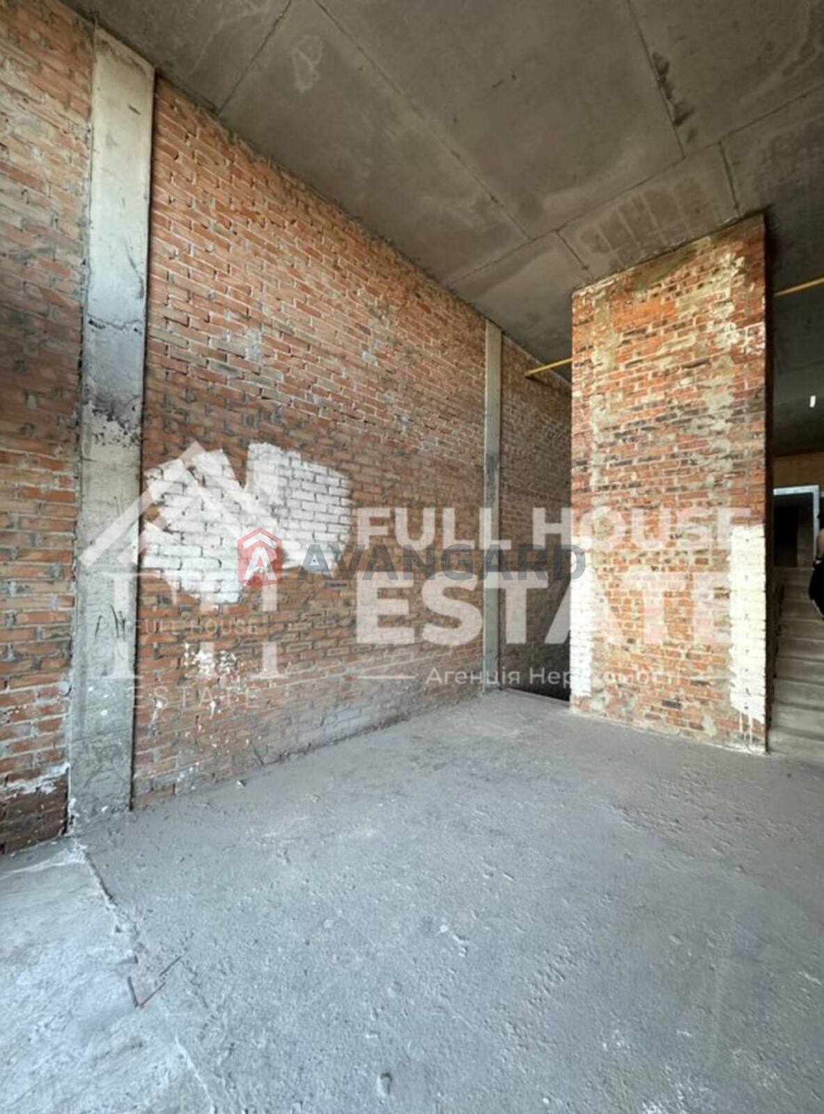 4 ��. ��������, 155/110/20 ��. �., 3/5 ������ ���� 6