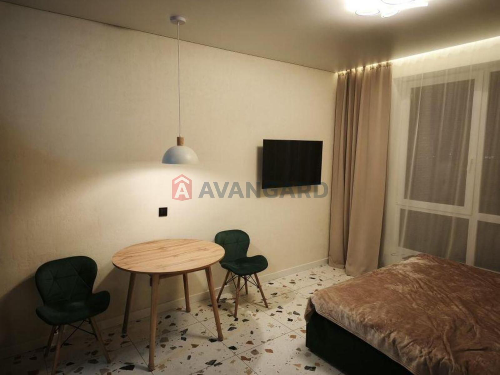 1 ��. ��������, 23/-/23 ��. �., 3/4 ������ ���� 2