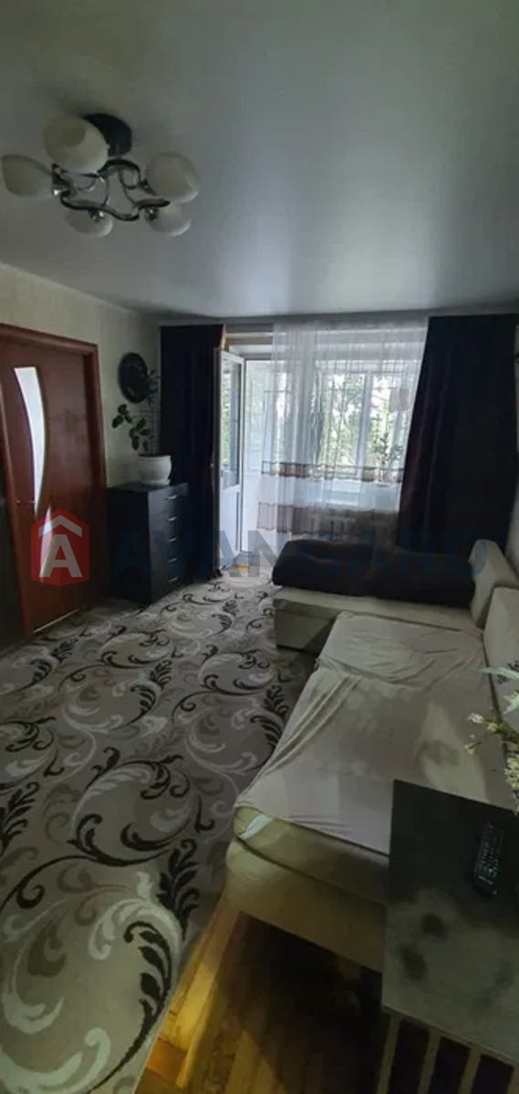 3 ��. ��������, 57/-/5 ��. �., 5/5 ������ ���� 1