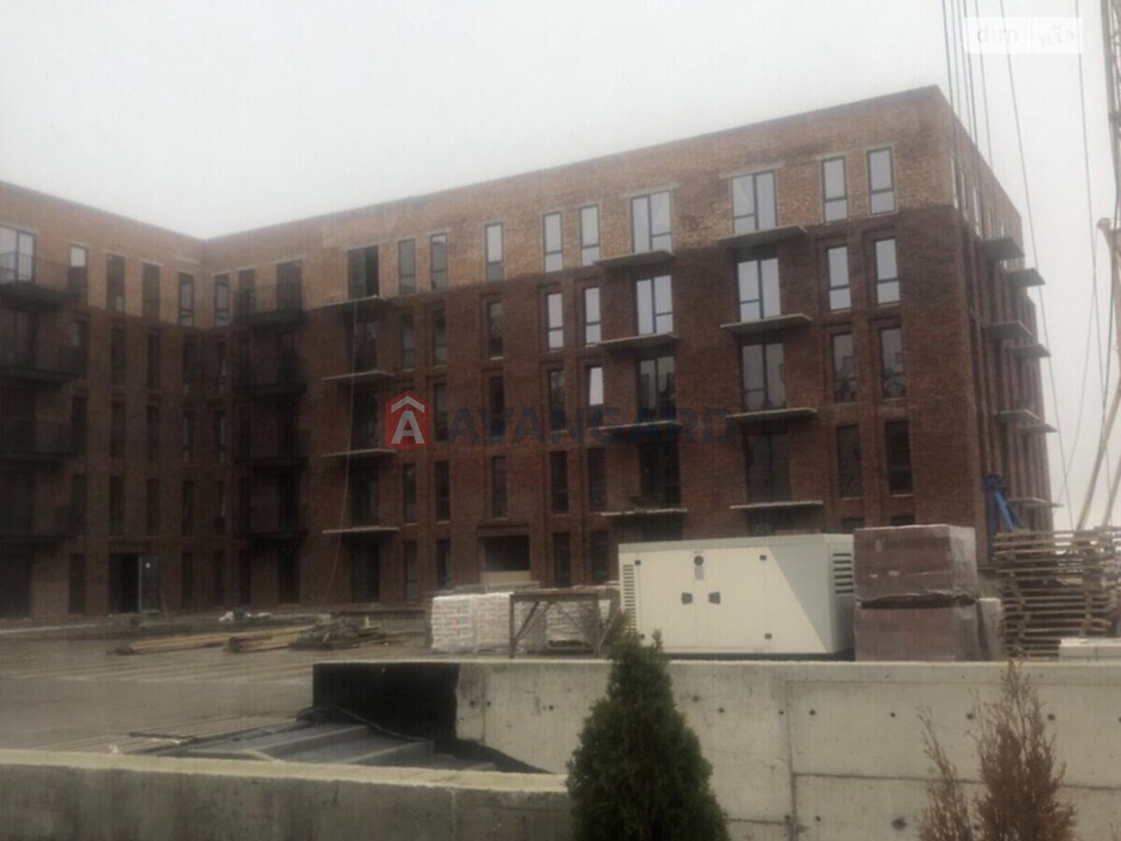 2 ��. ��������, 61/-/- ��. �., 5/5 ������ ���� 7