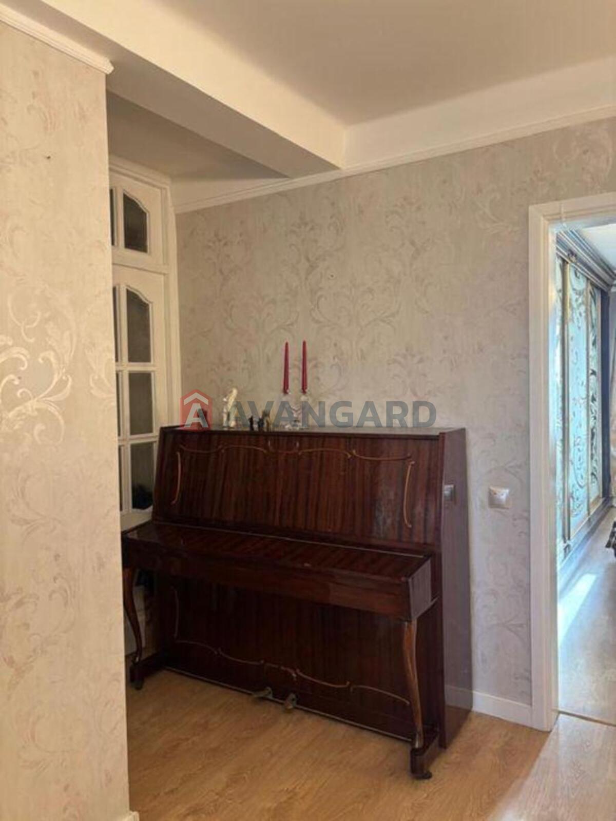 3 ��. ��������, 59/-/7 ��. �., 6/9 ������ ���� 4