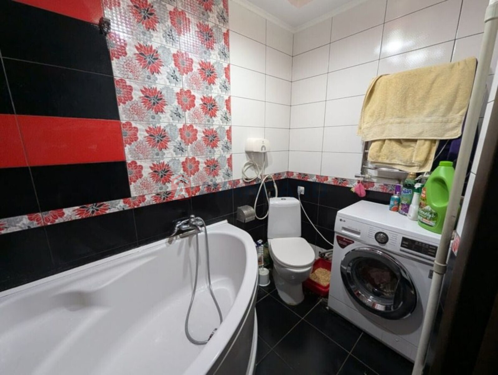 3 ��. ��������, 84/-/10 ��. �., 8/9 ������ ���� 5