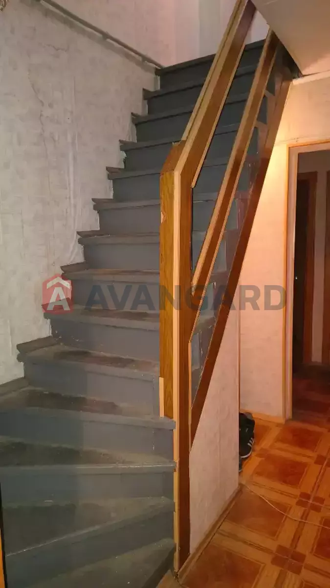 4 ����. ��������, 69/43/7 ��. �., 9/10 ���� ���� 6