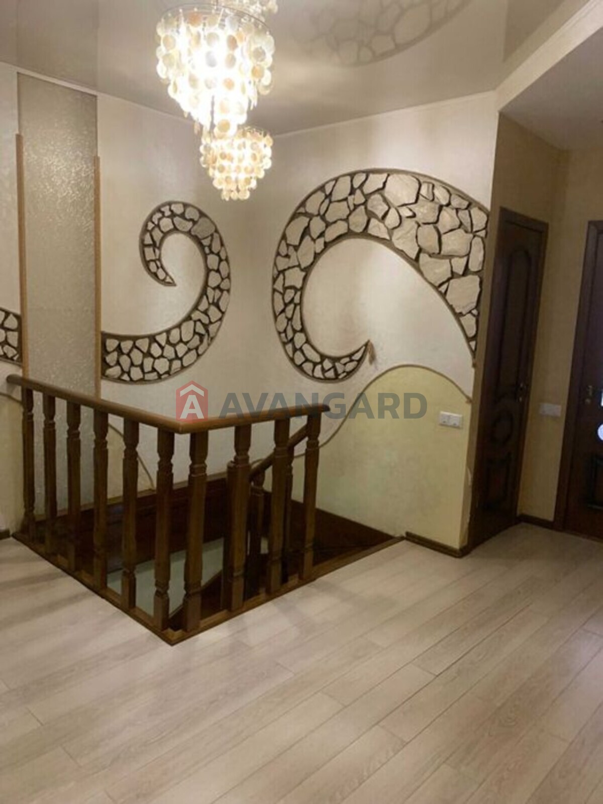 4 ��. ��������, 134/-/12 ��. �., 10/12 ������ ���� 4