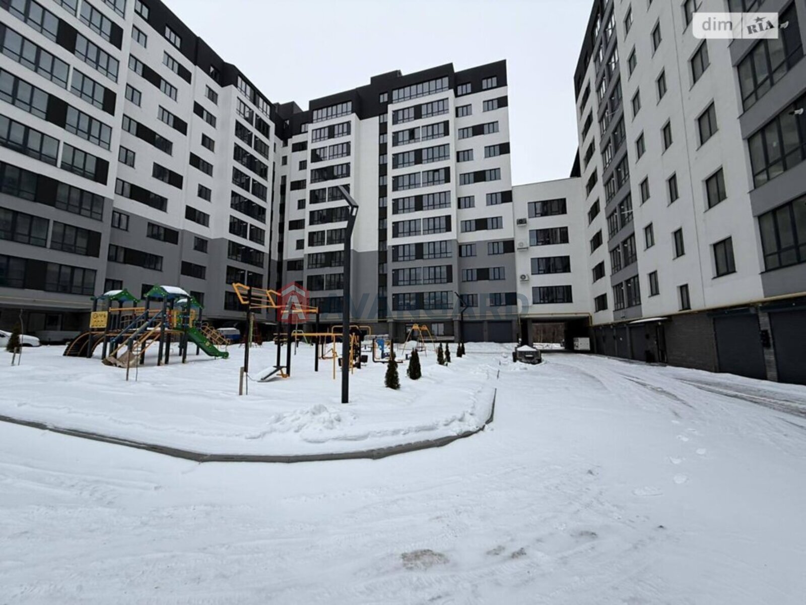 2 ��. ��������, 61/-/- ��. �., 6/10 ������ ���� 3