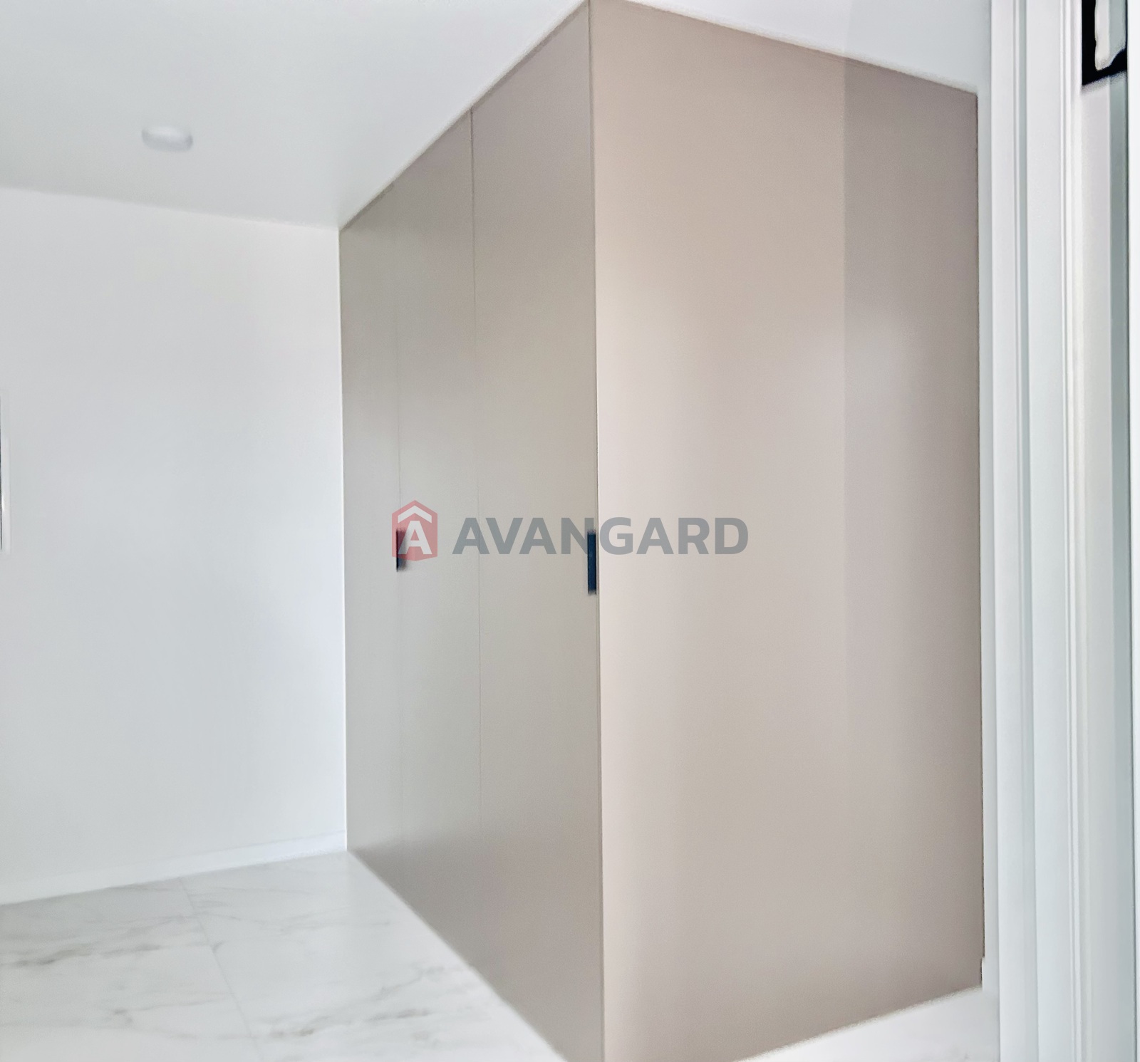 2 ��. ��������, 60/-/12 ��. �., 9/15 ������ ���� 10