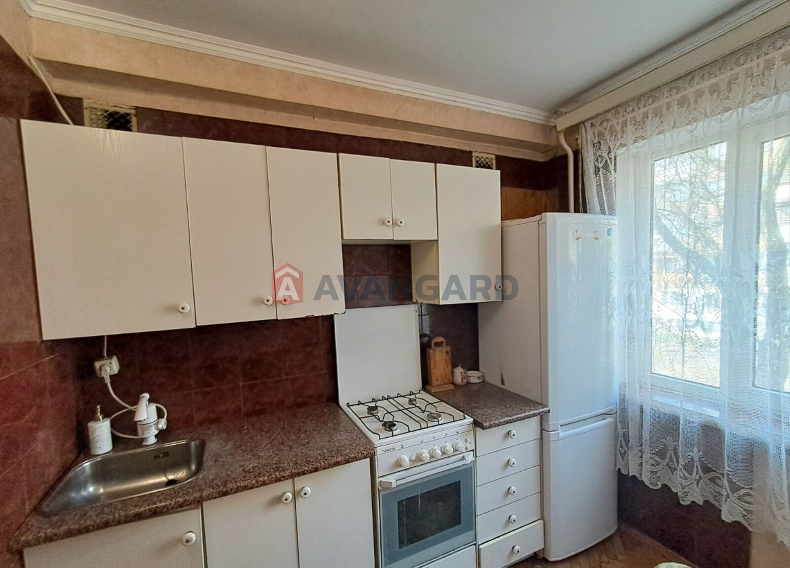 2 ��. ��������, 40/24,3/7,3 ��. �., 2/5 ������ ���� 7