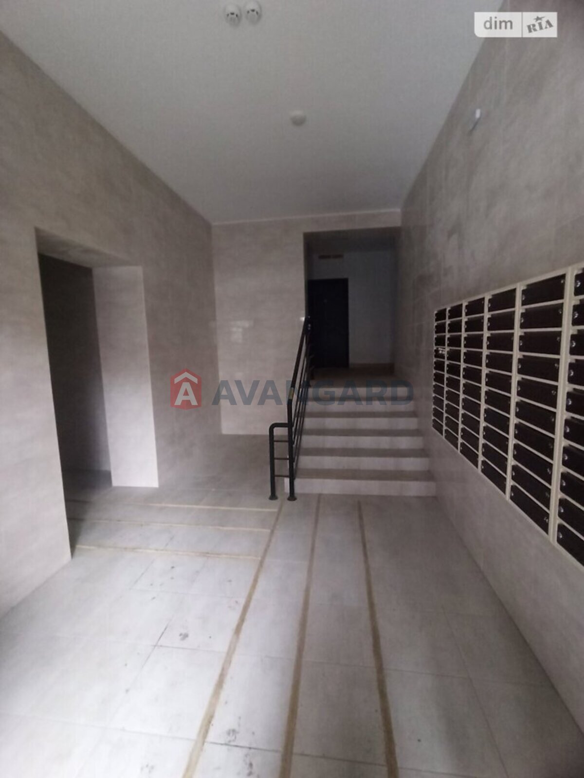 1 ��. ��������, 46/18/14 ��. �., 9/10 ������ ���� 7