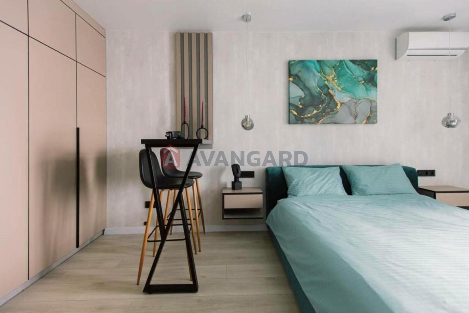 2 ��. ��������, 78/44/24 ��. �., 23/25 ������ ���� 14