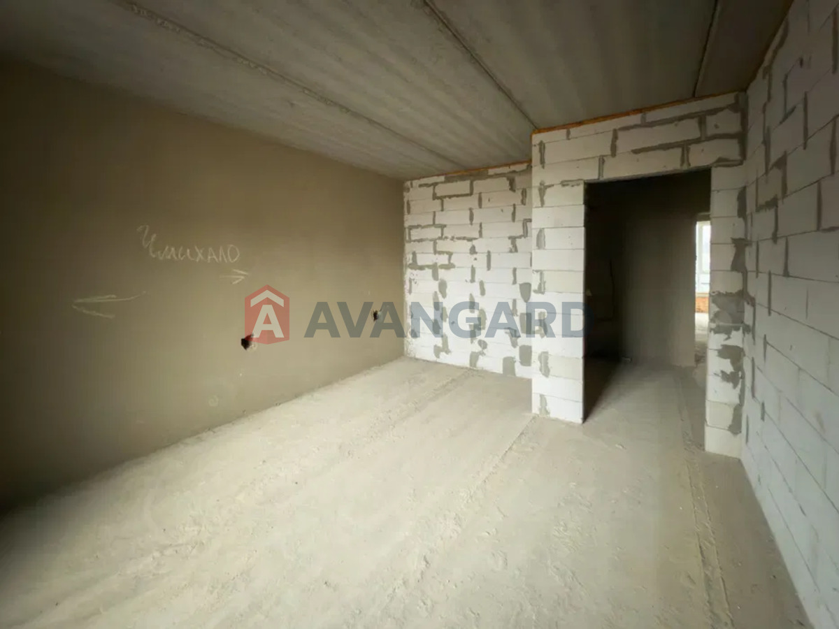 2 ��. ��������, 71/-/11 ��. �., 4/10 ������ ���� 8