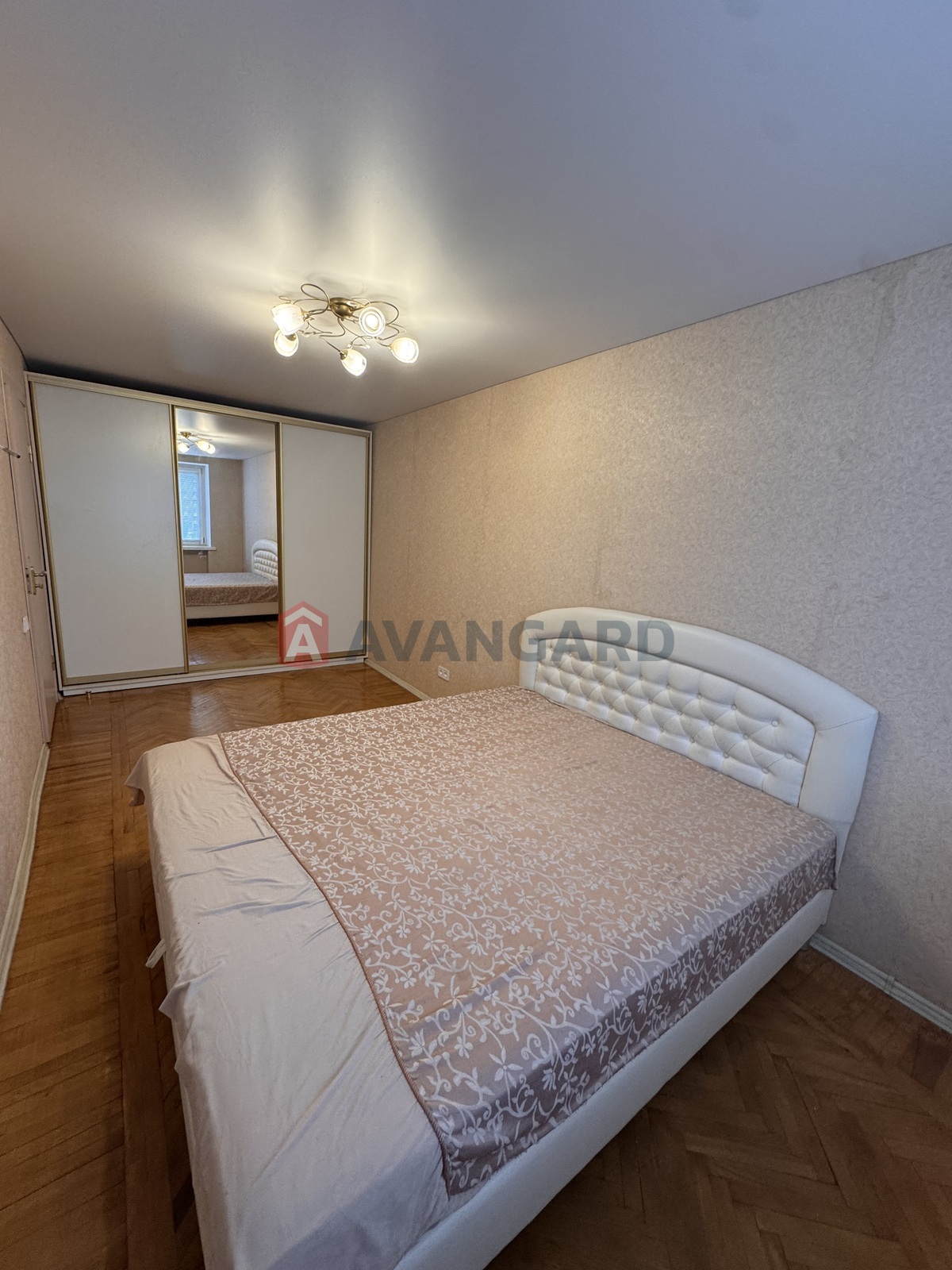 3 ��. ��������, 64/50/7 ��. �., 5/5 ������ ���� 3