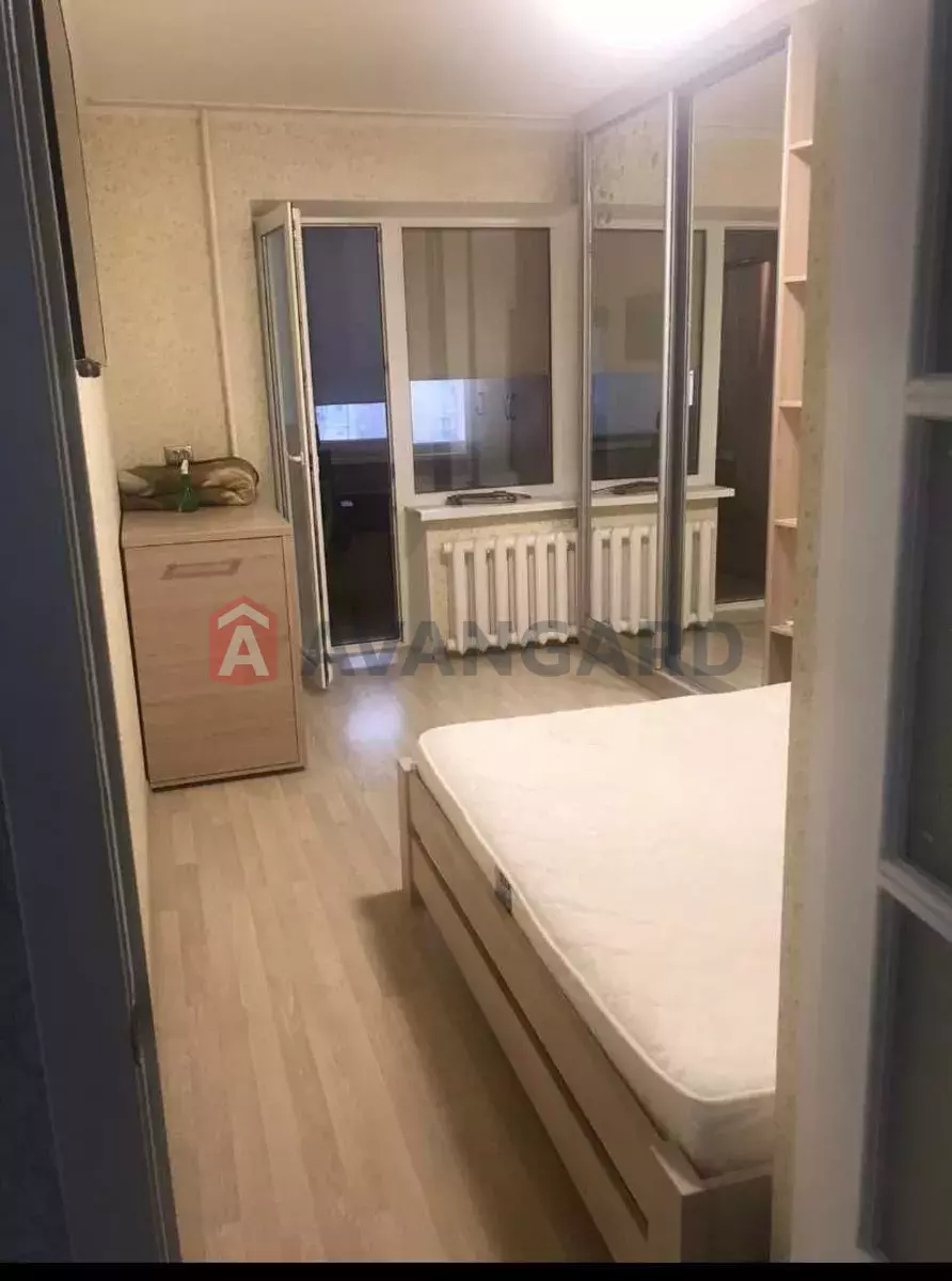 3 ��. ��������, 68/-/10 ��. �., 9/10 ������ ���� 7