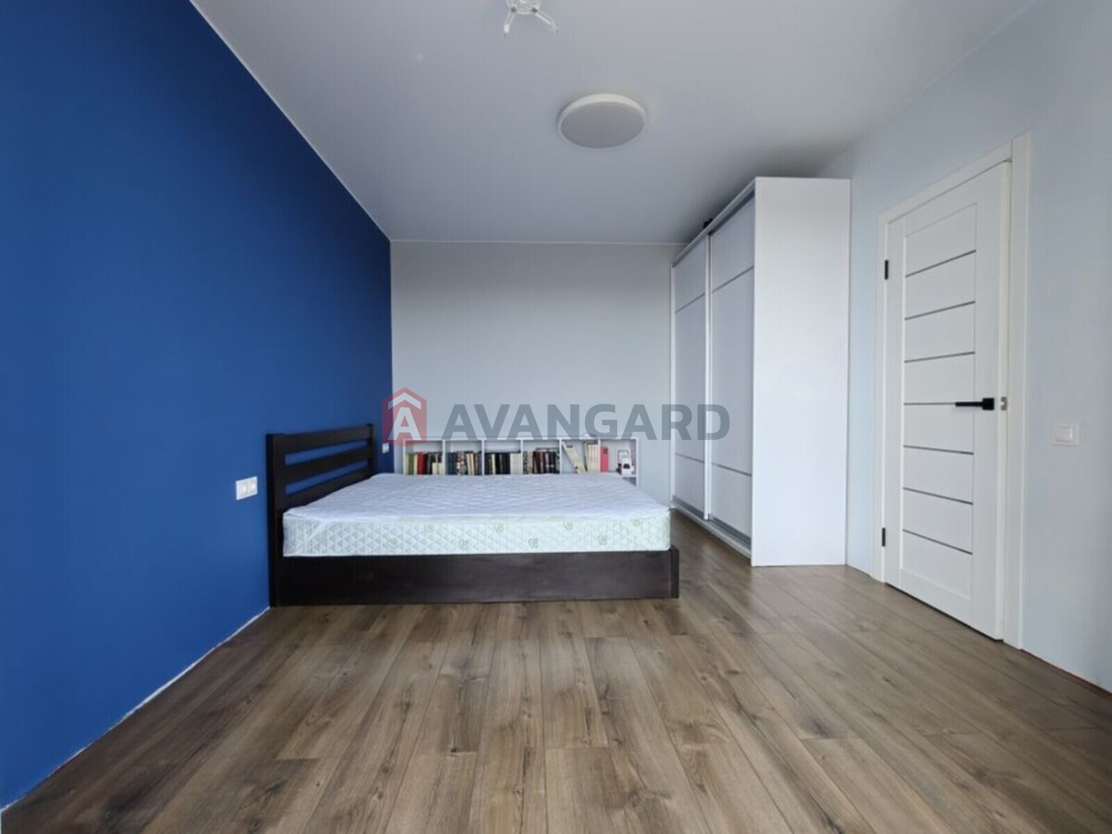 1 ��. ��������, 43/-/19 ��. �., 10/12 ������ ���� 7