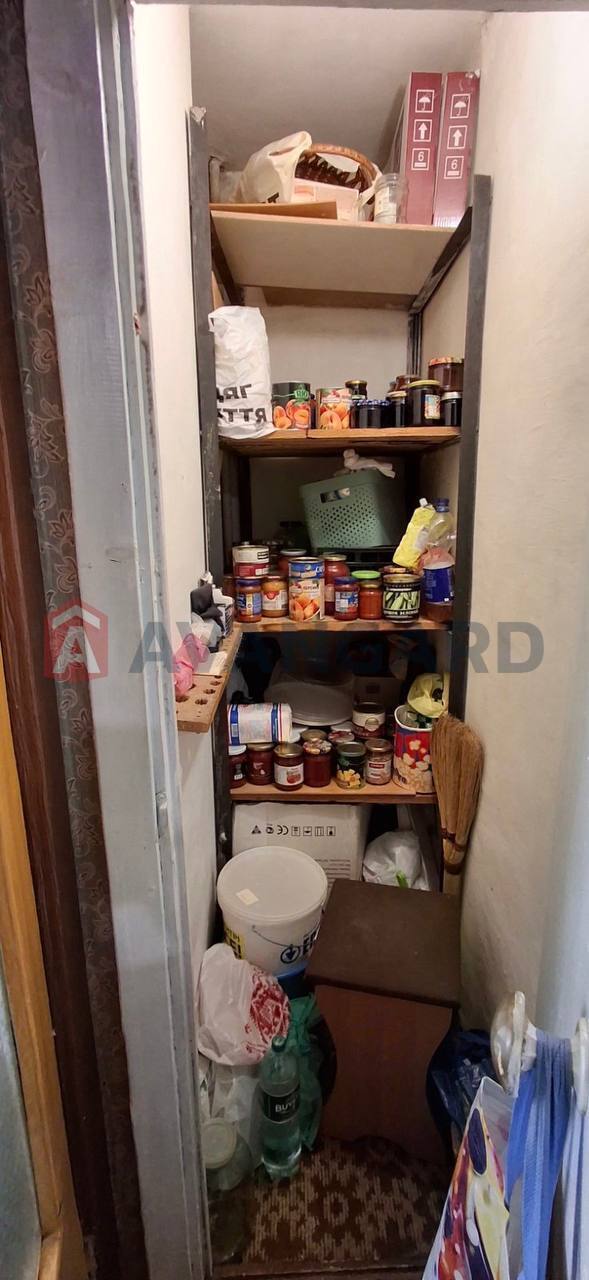 3 ��. ��������, 65/-/8 ��. �., 3/10 ������ ���� 16