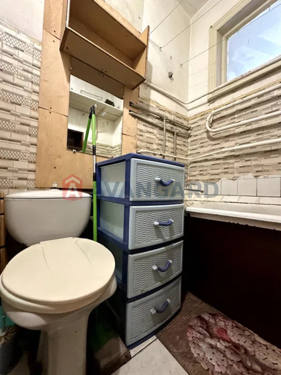 2 . , 41/-/4 . ., 4/4   9