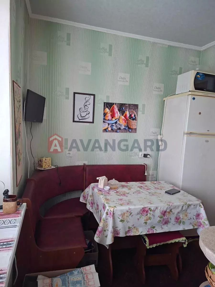 1 ��. ��������, 35/-/7 ��. �., 4/5 ������ ���� 8